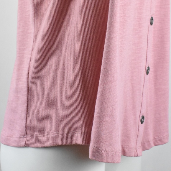 !! Light Pink Button Up Shirt Ribbed Side !! - Picture 5 of 8
